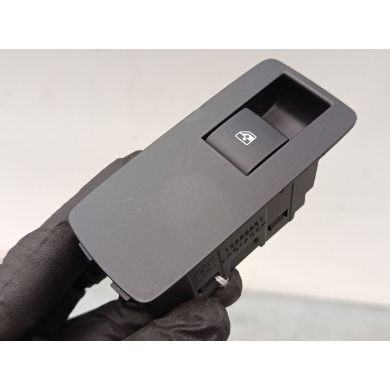 Recambio de mando elevalunas trasero derecho para opel insignia a (g09) 2.0 cdti (68) referencia OEM IAM 13222231  