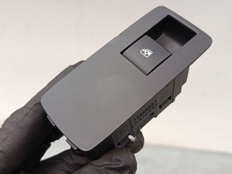 Recambio de mando elevalunas trasero derecho para opel insignia a (g09) 2.0 cdti (68) referencia OEM IAM 13222231  