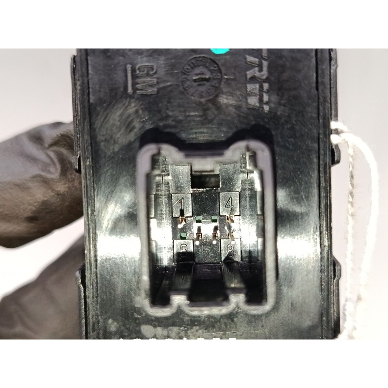 Recambio de mando elevalunas trasero derecho para opel insignia a (g09) 2.0 cdti (68) referencia OEM IAM 13222231  