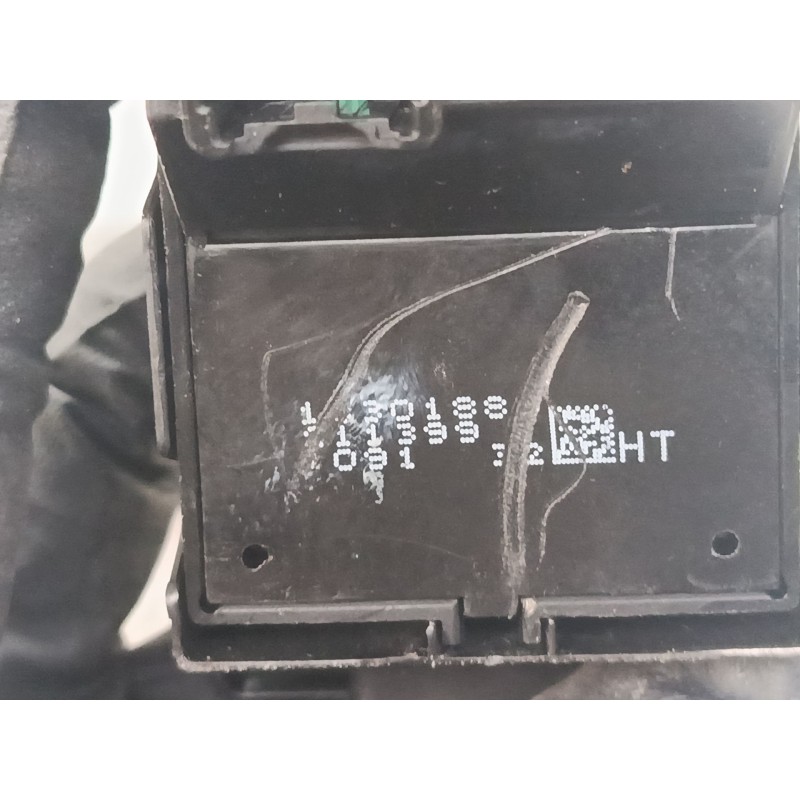 Recambio de mando elevalunas delantero derecho para opel insignia a (g09) 2.0 cdti (68) referencia OEM IAM 13222229  