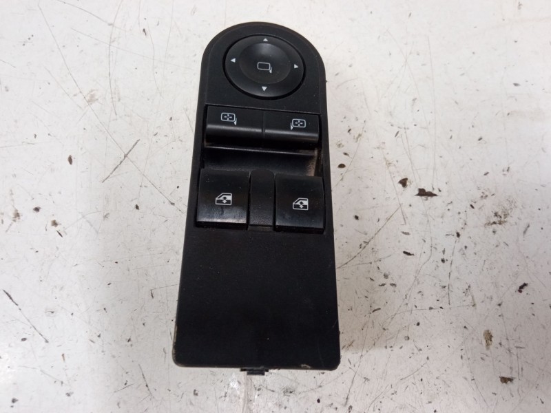 Recambio de mando elevalunas delantero izquierdo para opel astra h (a04) 1.6 (l48) referencia OEM IAM 13228879  