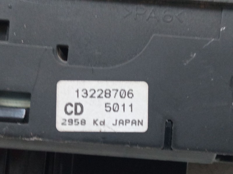 Recambio de mando elevalunas delantero izquierdo para opel astra h (a04) 1.6 (l48) referencia OEM IAM 13228879  