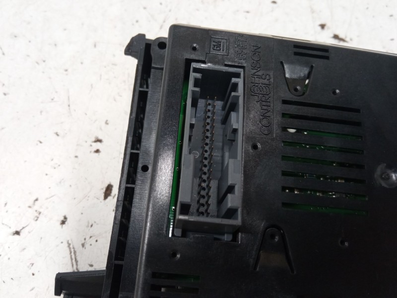 Recambio de pantalla interior reloj para opel astra h (a04) 1.6 (l48) referencia OEM IAM 13276999  