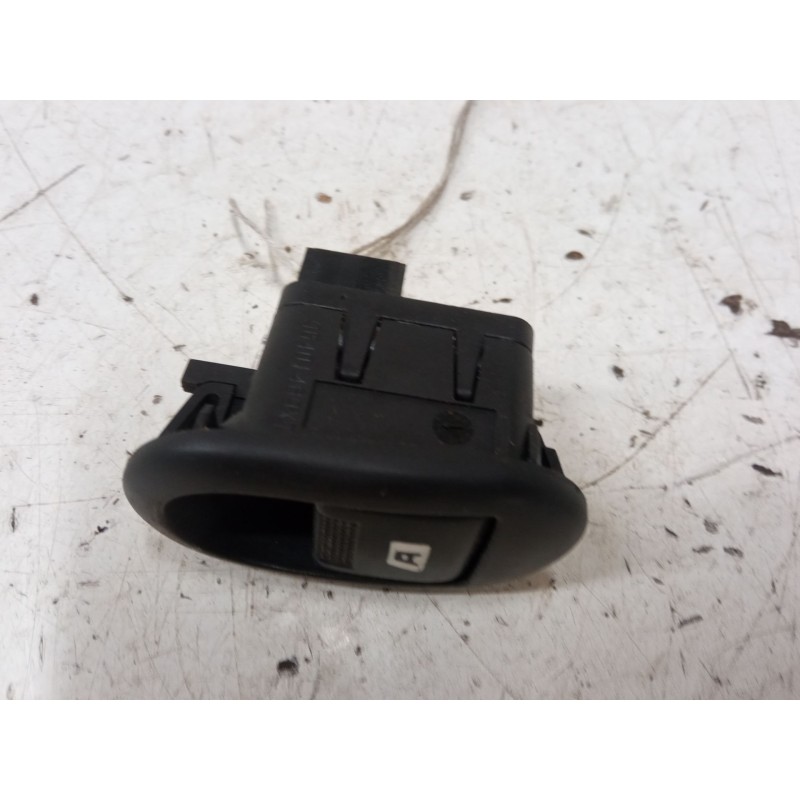 Recambio de mando elevalunas delantero derecho para citroën c3 i (fc_, fn_) 1.4 hdi referencia OEM IAM   