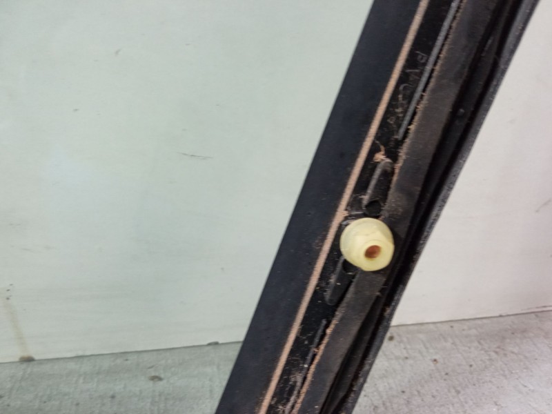 Recambio de luna custodia trasera izquierda para opel corsa a hatchback (s83) 1.3 s (f08, m08, f68, m68) referencia OEM IAM   