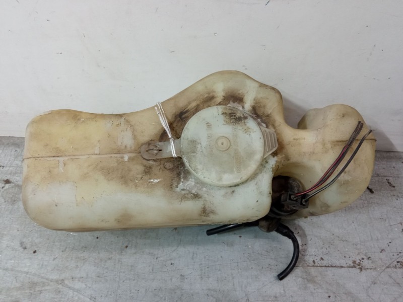 Recambio de deposito limpiaparabrisas para opel corsa a hatchback (s83) 1.3 s (f08, m08, f68, m68) referencia OEM IAM 90226560  