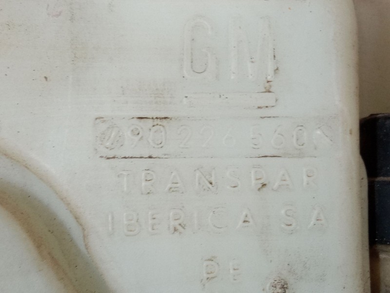 Recambio de deposito limpiaparabrisas para opel corsa a hatchback (s83) 1.3 s (f08, m08, f68, m68) referencia OEM IAM 90226560  