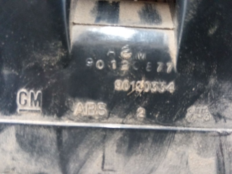 Recambio de consola central para opel corsa a hatchback (s83) 1.3 s (f08, m08, f68, m68) referencia OEM IAM 90120334  