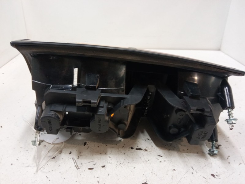 Recambio de piloto trasero derecho para opel corsa a hatchback (s83) 1.3 s (f08, m08, f68, m68) referencia OEM IAM   