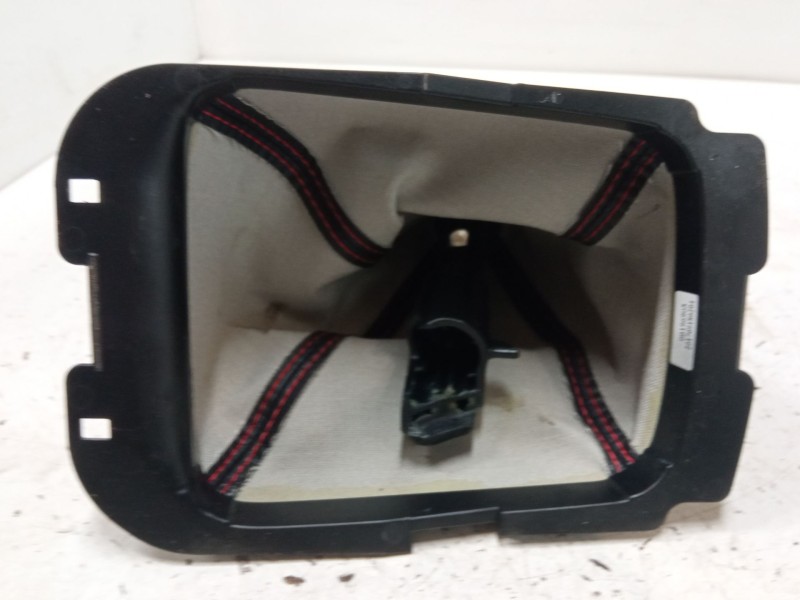 Recambio de funda palanca cambio para ford ecosport 1.0 ecoboost referencia OEM IAM   