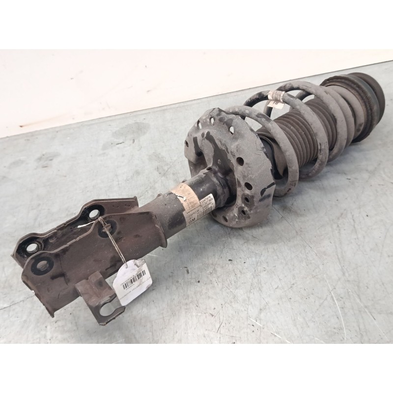 Recambio de amortiguador delantero derecho para opel insignia a (g09) 2.0 cdti (68) referencia OEM IAM 13347474  