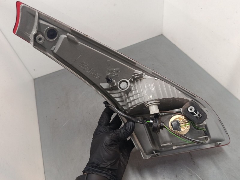 Recambio de piloto trasero porton derecho para renault megane iii hatchback (bz0/1_, b3_) 1.6 16v (bz1b, bz1h) referencia OEM IA