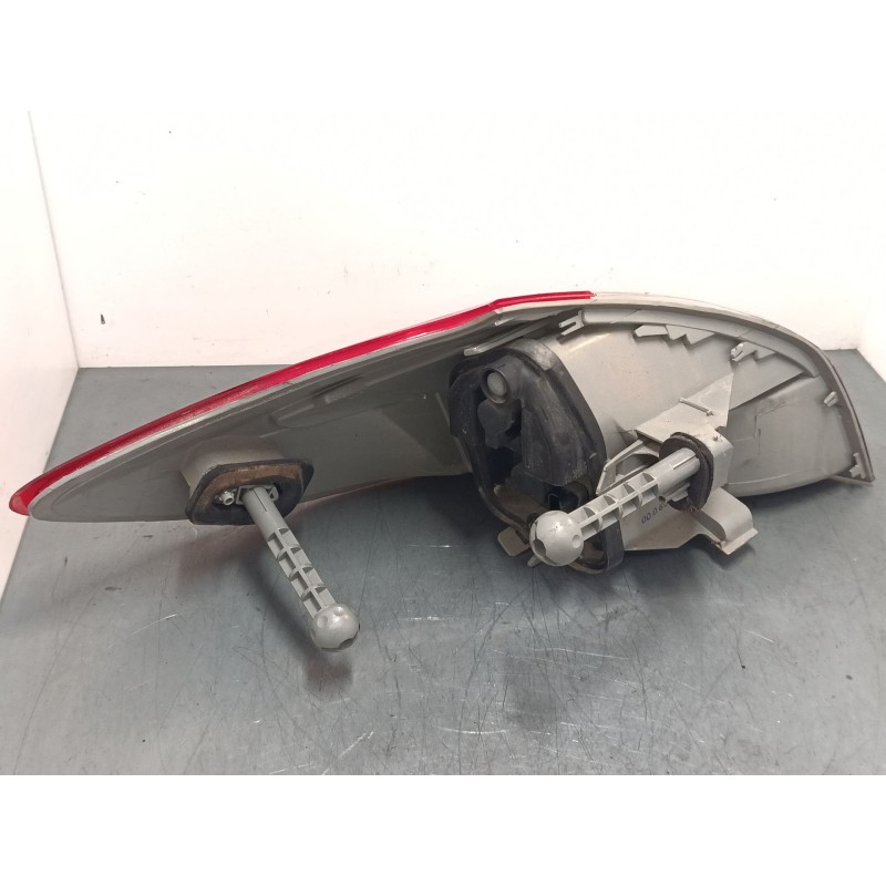 Recambio de piloto trasero derecho para renault megane iii hatchback (bz0/1_, b3_) 1.6 16v (bz1b, bz1h) referencia OEM IAM   