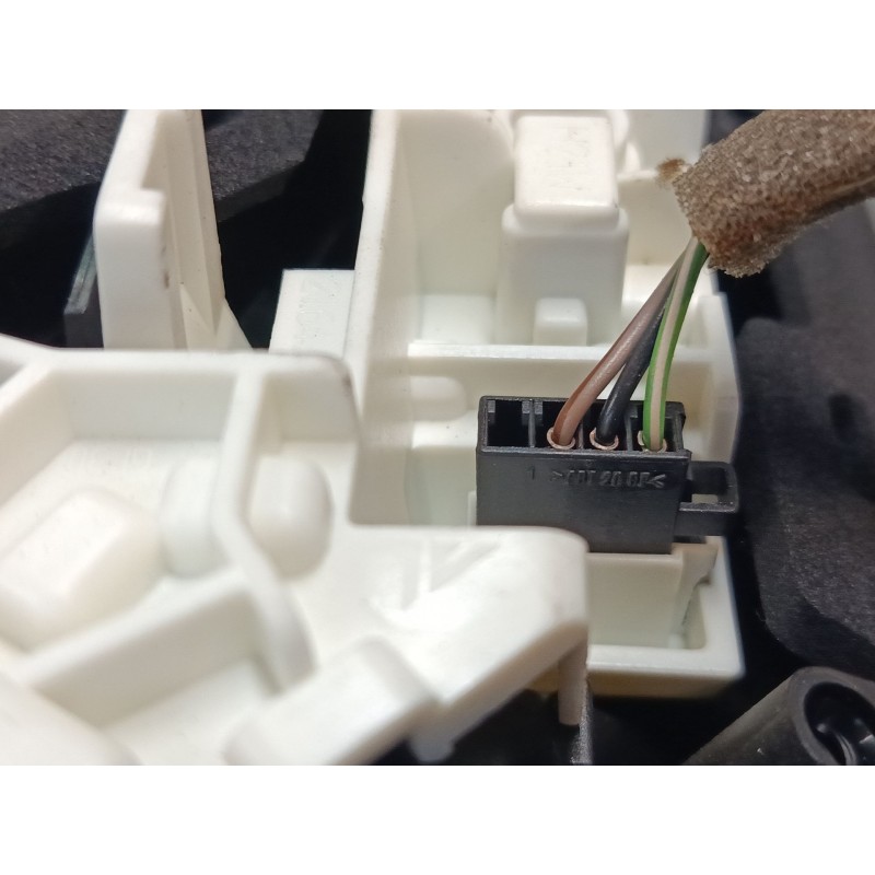 Recambio de piloto trasero porton derecho para opel astra j (p10) 1.4 turbo (68) referencia OEM IAM 13306456  