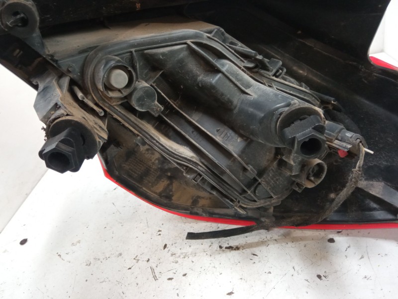 Recambio de piloto trasero izquierdo para opel corsa e (x15) 1.4 (08, 68) referencia OEM IAM 39012621 460034366 