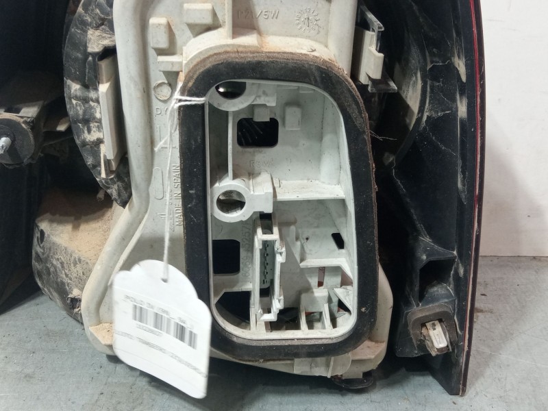 Recambio de piloto trasero izquierdo para volkswagen polo iv (9n_, 9a_) 1.4 tdi referencia OEM IAM   