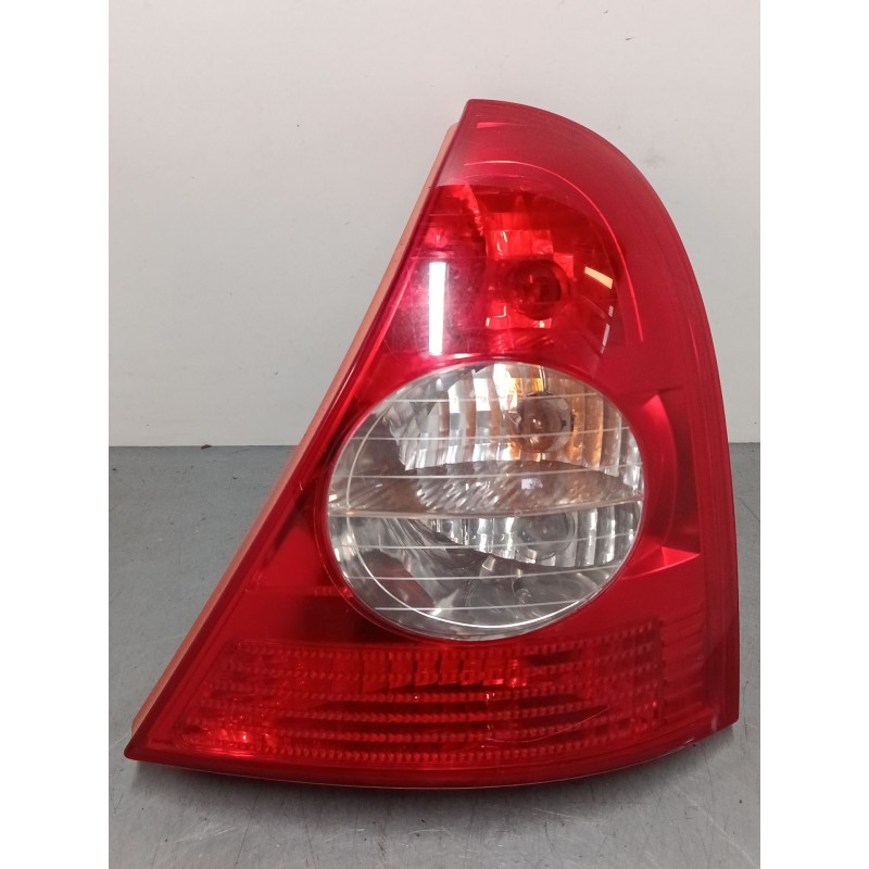 Recambio de piloto trasero derecho para renault clio ii (bb_, cb_) 1.5 dci (b/cb08) referencia OEM IAM 8200071414  