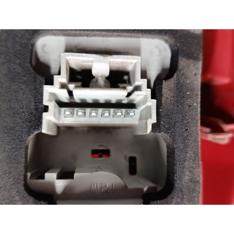 Recambio de piloto trasero derecho para renault clio ii (bb_, cb_) 1.5 dci (b/cb08) referencia OEM IAM 8200071414  