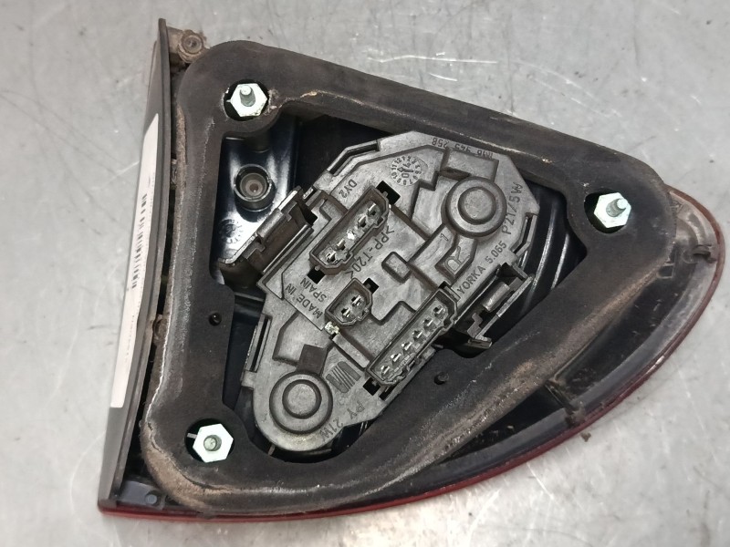 Recambio de piloto trasero derecho para seat leon (1m1) 1.9 tdi referencia OEM IAM   