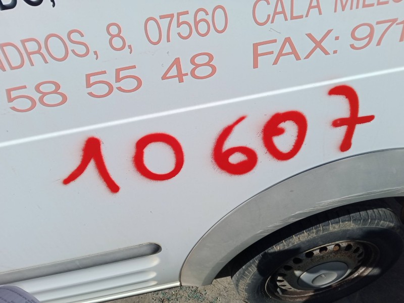 ford tourneo connect del año 2004