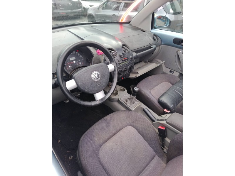 volkswagen new beetle descapotable (1y7) del año 2003