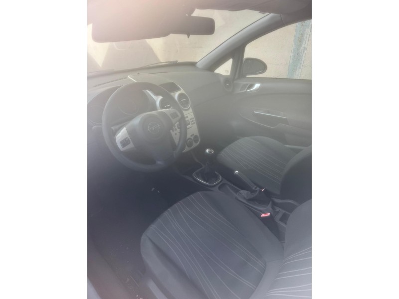 opel corsa d (s07) del año 2009