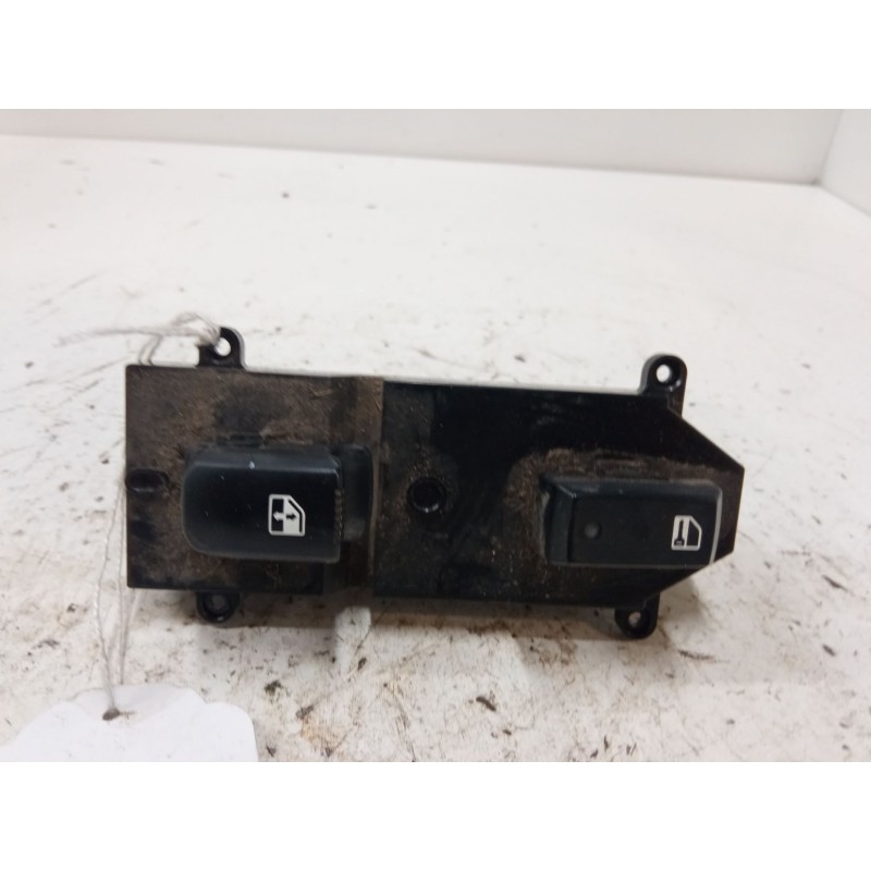 Recambio de mando elevalunas delantero derecho para hyundai santa fé ii (cm) 2.2 crdi gls referencia OEM IAM 935752B000S4  