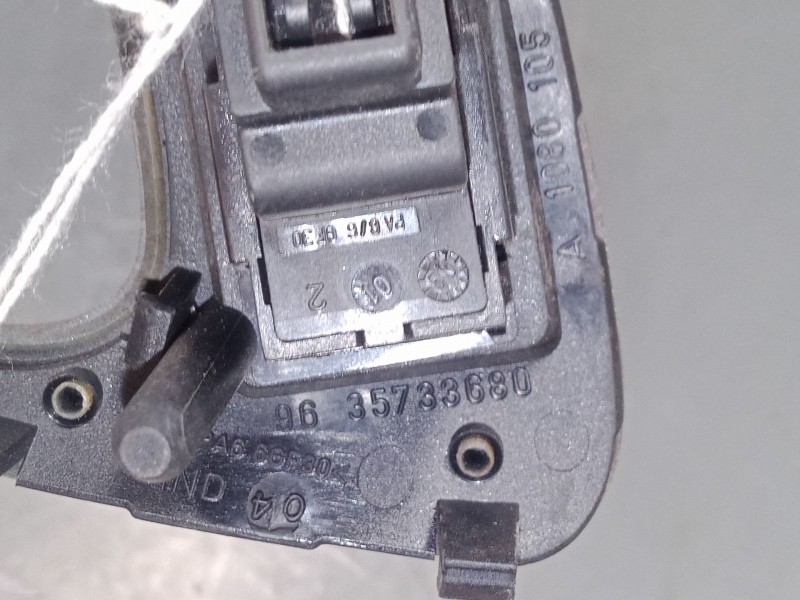 Recambio de mando elevalunas trasero izquierdo para peugeot 607 (9d, 9u) 2.2 hdi referencia OEM IAM 9635733680  