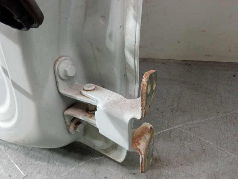 Recambio de porton trasero para ford ecosport 1.0 ecoboost referencia OEM IAM GN15N40400HC  