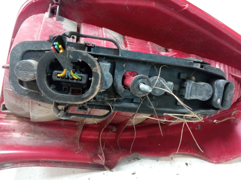 Recambio de piloto trasero derecho para citroën c2 (jm_) 1.4 hdi referencia OEM IAM   