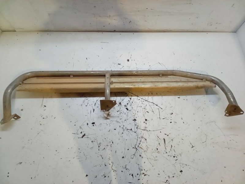 Recambio de estribo derecho para nissan terrano ii (r20) 2.7 td 4wd referencia OEM IAM   