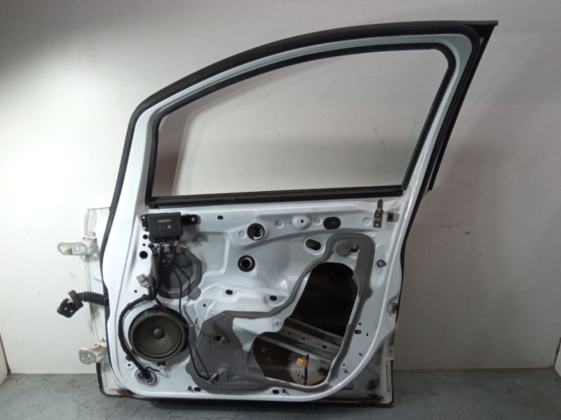 Recambio de puerta delantera derecha para ford ecosport 1.0 ecoboost referencia OEM IAM 2400873  