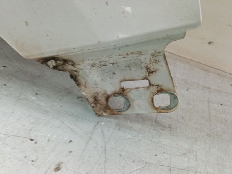 Recambio de aleta delantera izquierda para ford ecosport 1.0 ecoboost referencia OEM IAM 2205421 GN15N16016BA 