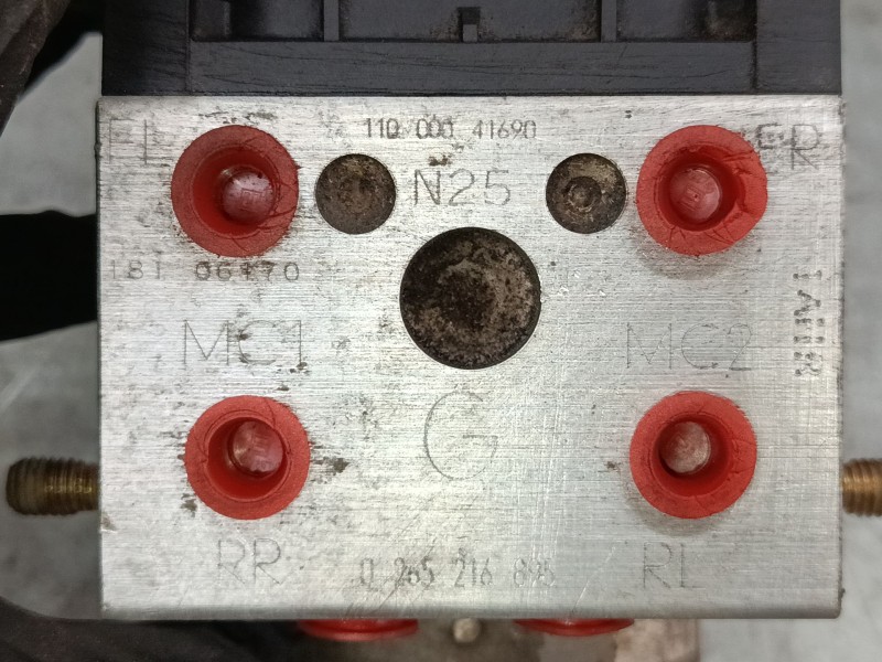 Recambio de abs para honda civic vii hatchback (eu, ep, ev) 1.6 i (ep2, eu8, eu6) referencia OEM IAM 11000041690 0265216895 