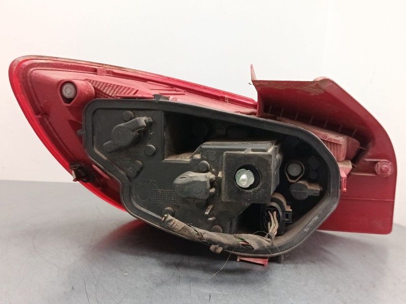 Recambio de piloto trasero derecho para seat ibiza iv sc (6j1, 6p5) 1.9 tdi referencia OEM IAM   