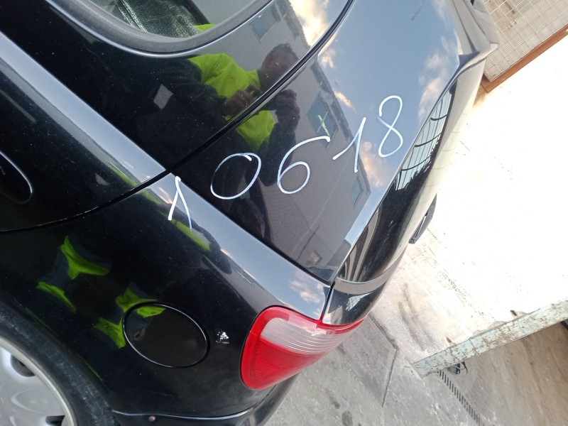 toyota yaris (_p1_) del año 2000