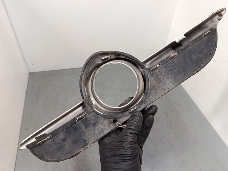 Recambio de alojamiento faro antiniebla derecho para porsche cayman (987) s 3.4 referencia OEM IAM 98750572400  