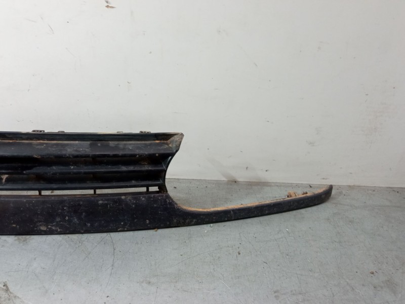 Recambio de rejillas capo para volkswagen golf iii (1h1) 1.6 referencia OEM IAM   