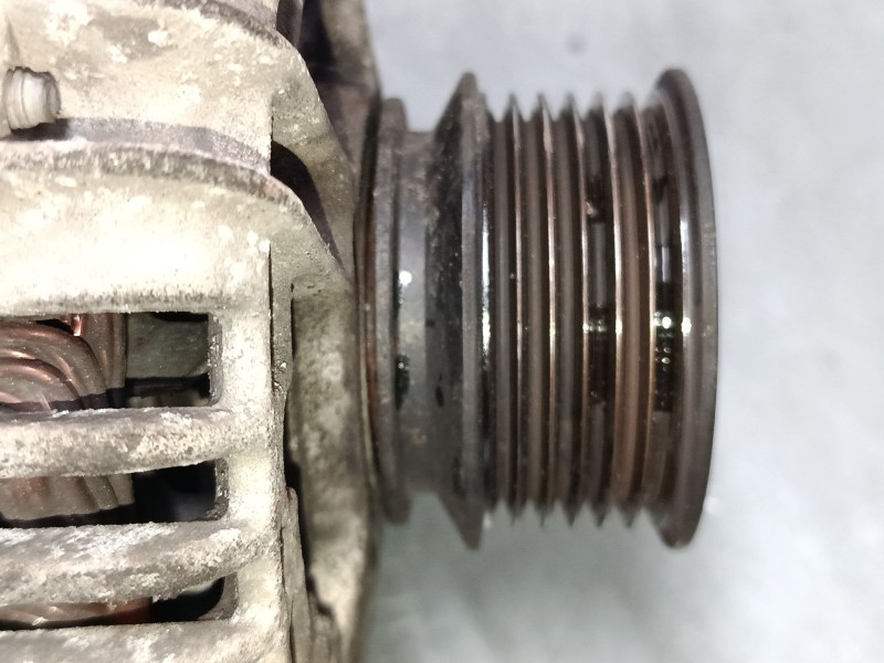 Recambio de alternador para volkswagen new beetle descapotable (1y7) 2.0 referencia OEM IAM 028903028D  