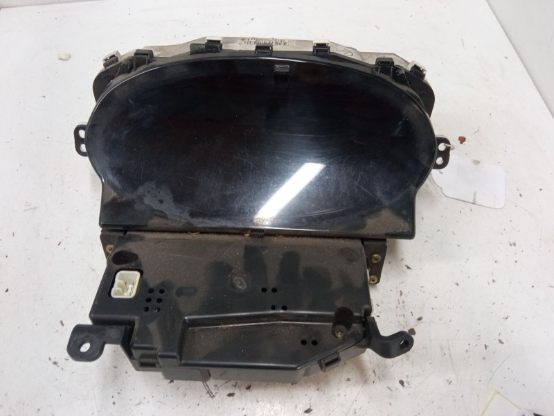 Recambio de cuadro instrumentos para toyota yaris (_p1_) 1.3 (ncp10_, scp12_) referencia OEM IAM 8380052120  