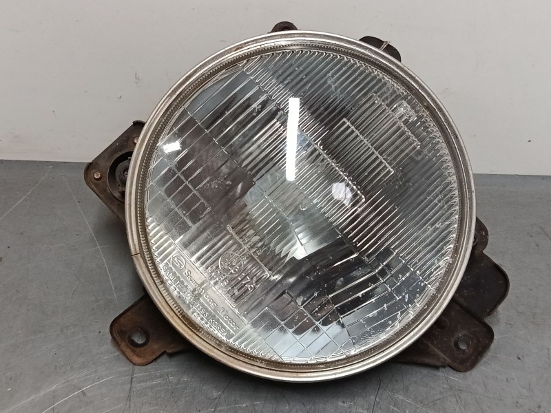 Recambio de faro derecho para ssangyong korando (kj) 2.9 td referencia OEM IAM   
