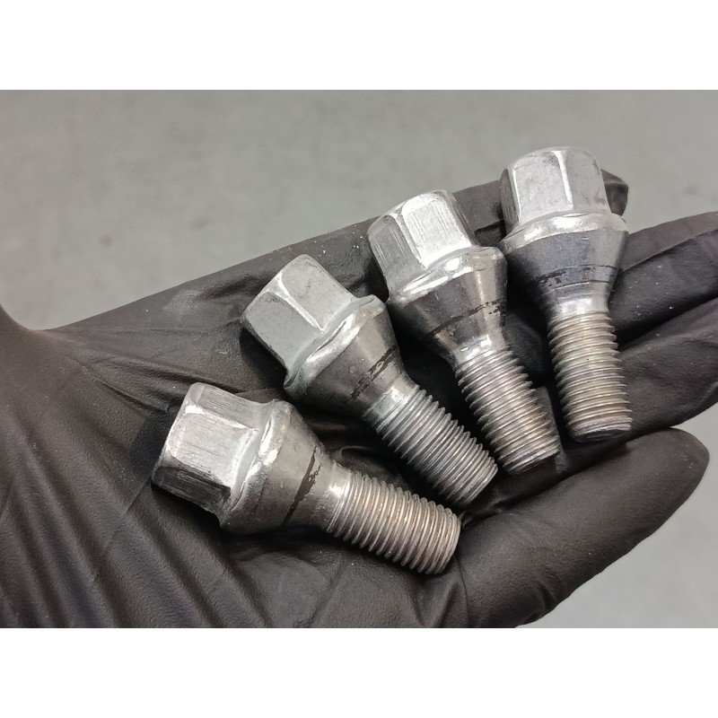 Recambio de pack tornillos 4 uni para renault scénic ii (jm0/1_) 1.6 16v (jm1r) referencia OEM IAM 7703003008  