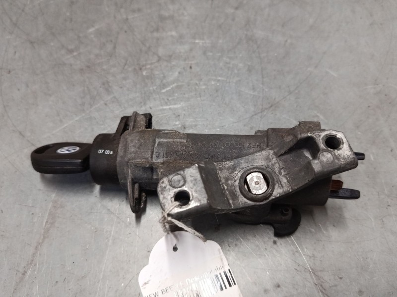 Recambio de clausor para volkswagen new beetle descapotable (1y7) 2.0 referencia OEM IAM 4B0905851C  