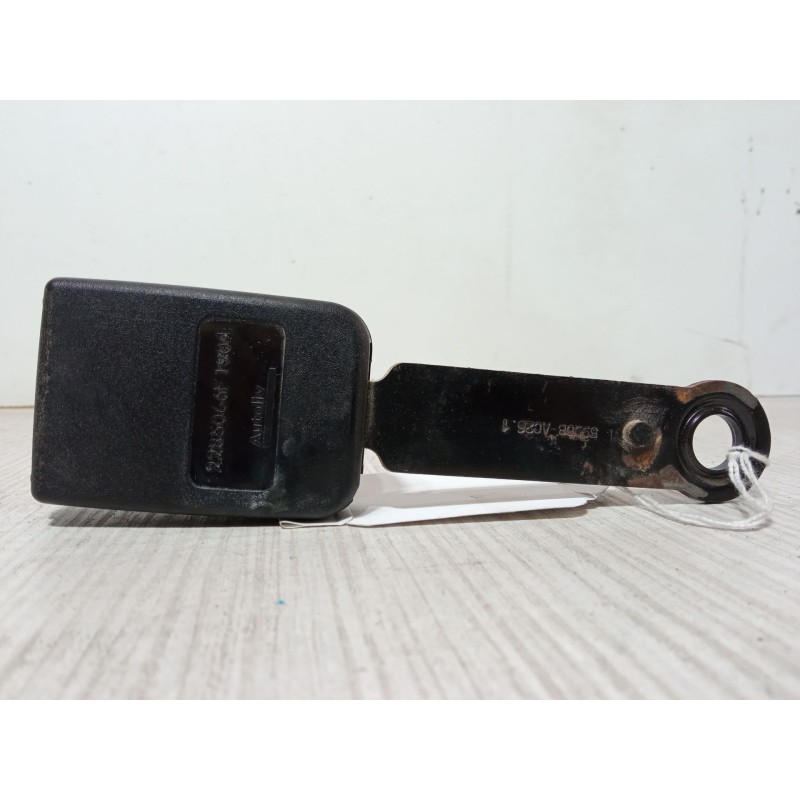 Recambio de anclaje cinturon delantero izquierdo para peugeot 206 hatchback (2a/c) 1.4 i referencia OEM IAM 2285066F1904  