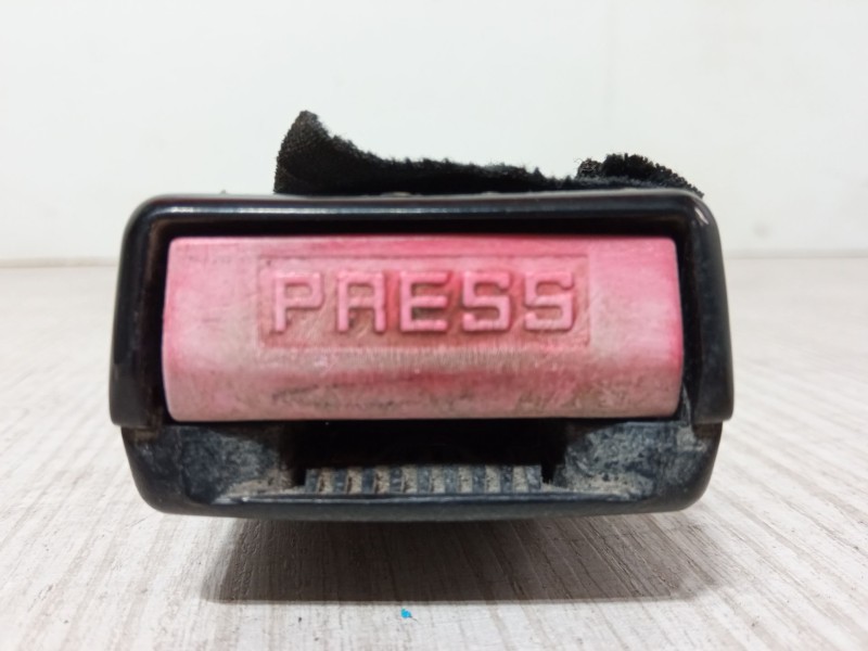 Recambio de anclaje cinturon delantero izquierdo para peugeot 206 hatchback (2a/c) 1.4 i referencia OEM IAM 2285066F1904  