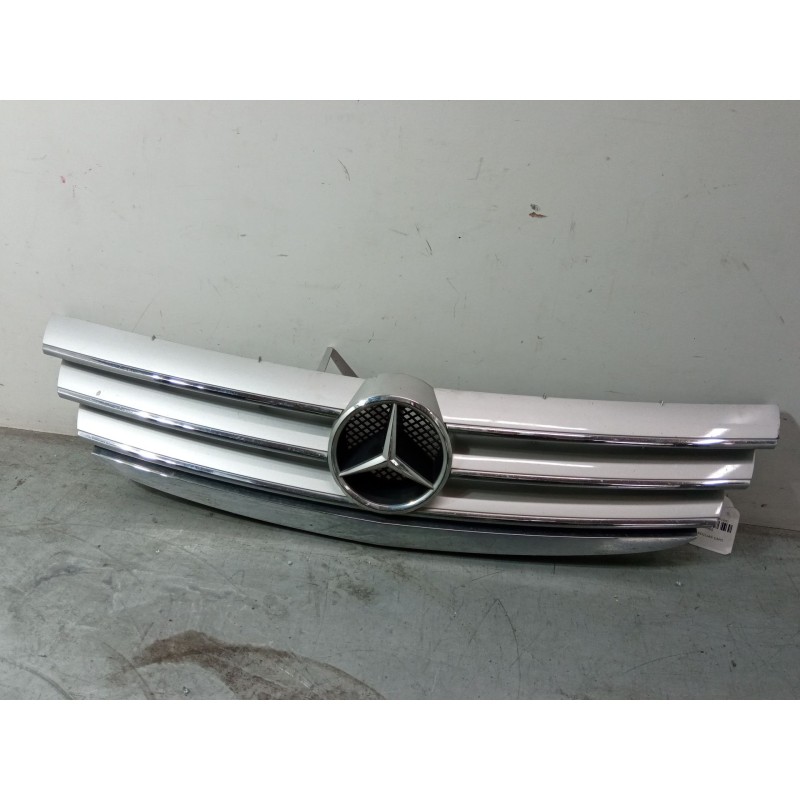 Recambio de rejillas capo para mercedes-benz clase a (w169) a 180 cdi (169.007, 169.307) referencia OEM IAM   