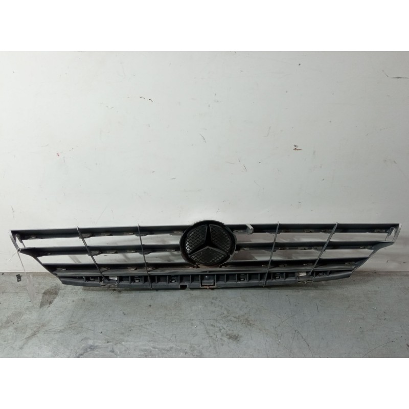 Recambio de rejillas capo para mercedes-benz clase a (w169) a 180 cdi (169.007, 169.307) referencia OEM IAM   