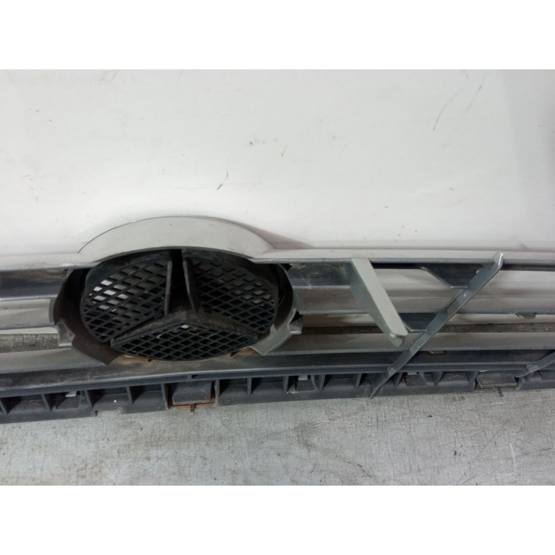 Recambio de rejillas capo para mercedes-benz clase a (w169) a 180 cdi (169.007, 169.307) referencia OEM IAM   
