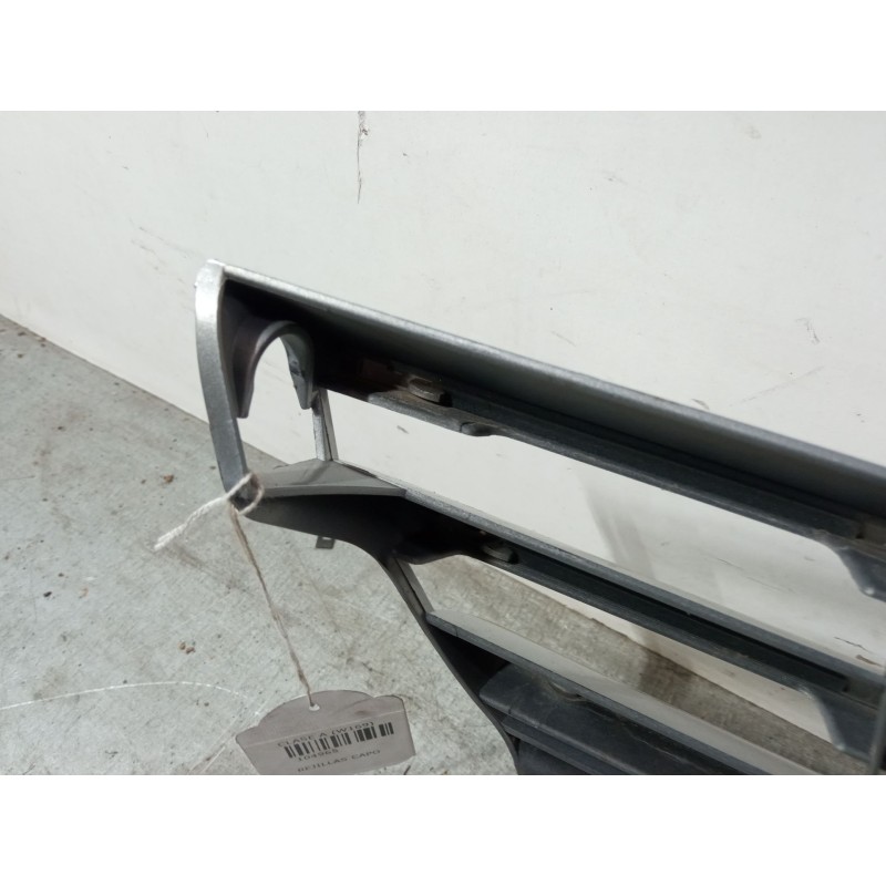 Recambio de rejillas capo para mercedes-benz clase a (w169) a 180 cdi (169.007, 169.307) referencia OEM IAM   