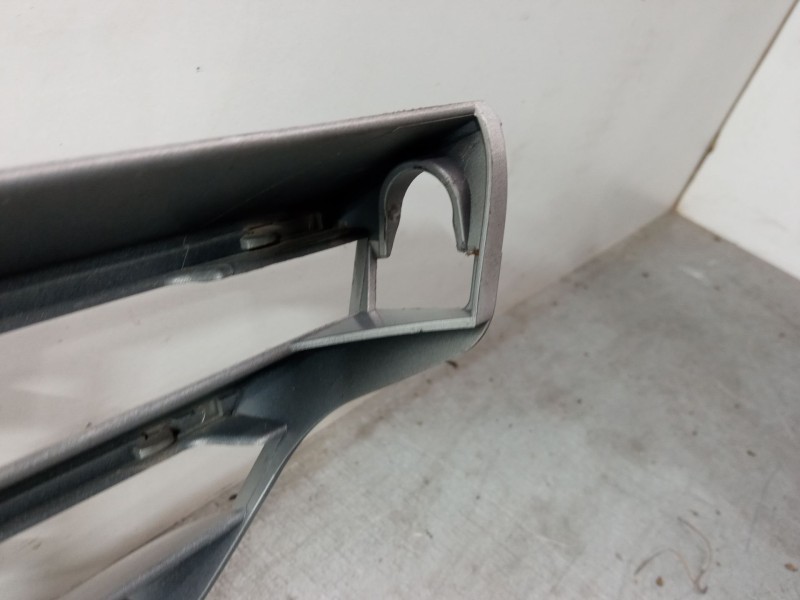 Recambio de rejillas capo para mercedes-benz clase a (w169) a 180 cdi (169.007, 169.307) referencia OEM IAM   